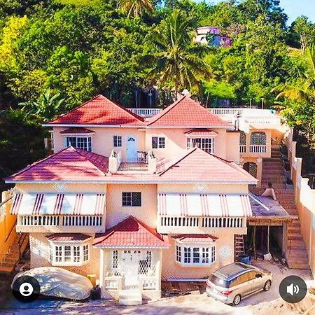 מנדוויל Lion'S View Bed & Breakfast מראה חיצוני תמונה