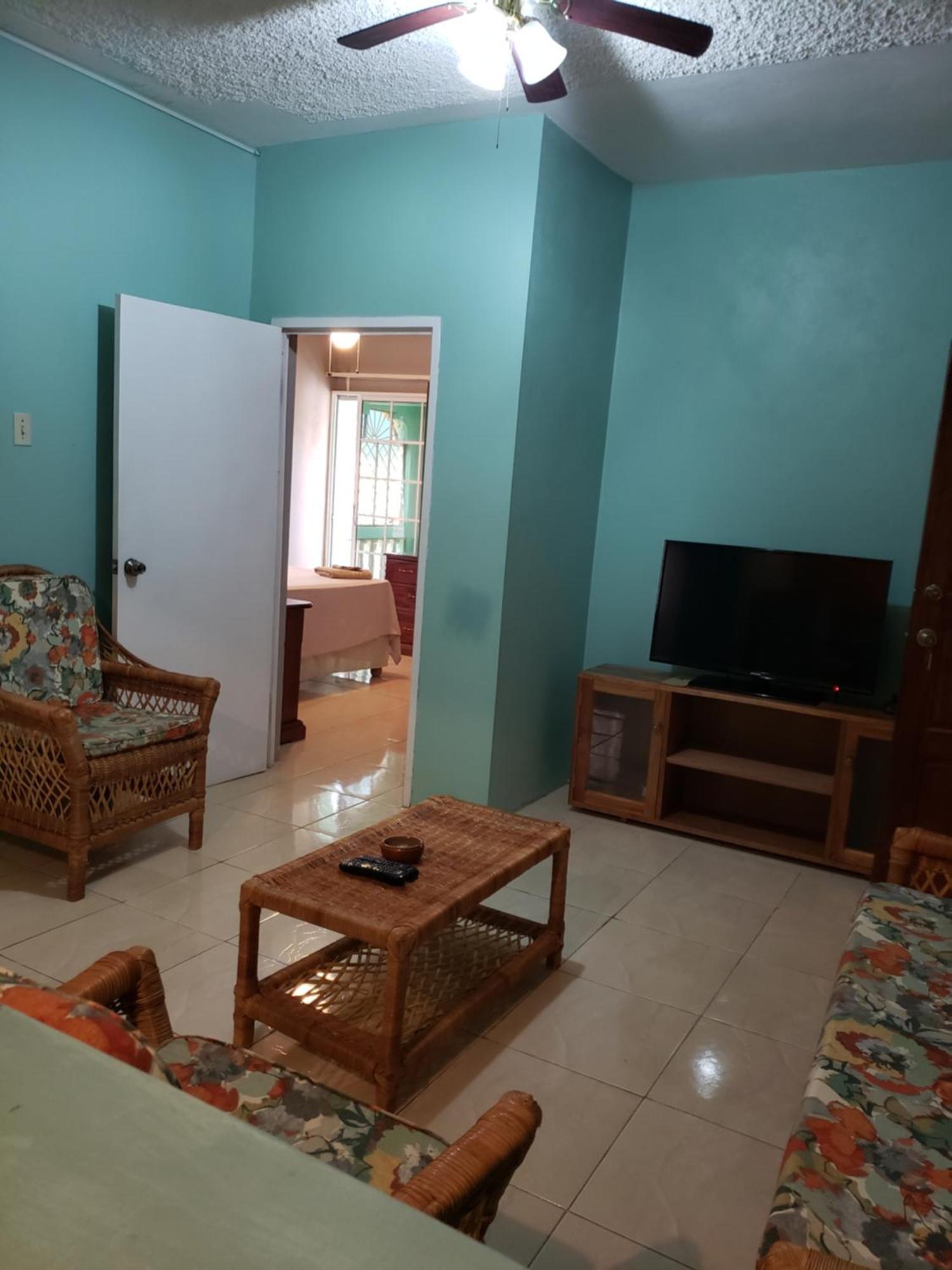 מנדוויל Lion'S View Bed & Breakfast מראה חיצוני תמונה